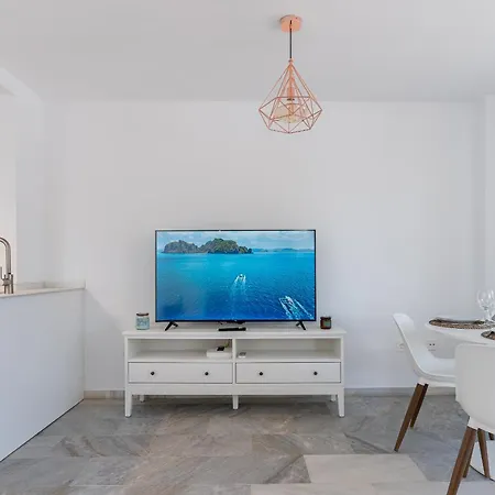 Blonzu Madagascar Apartment Benalmadena